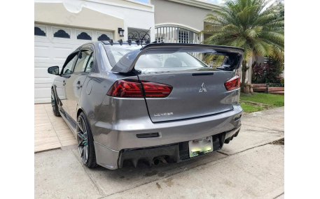 Фонари задние Mitsubishi Lancer X