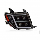 Фары передние Mitsubishi Pajero 4