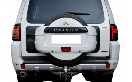 Фонари задние Mitsubishi Pajero Wagon 4