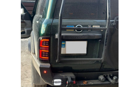 Фонари задние Nissan Patrol Y61 1997-2004