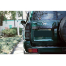 Фонари задние Nissan Patrol Y61