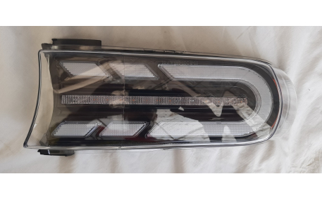 Фары передние Toyota FJ Cruiser