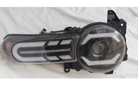 Фары передние Toyota FJ Cruiser