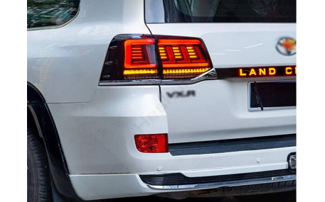 Фонари задние Toyota Land Cruiser 200