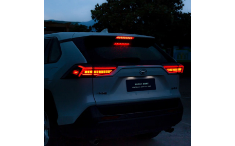 Фонари задние Toyota RAV4