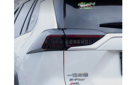 Фонари задние Toyota RAV4