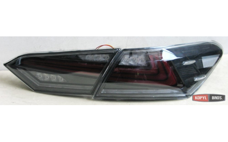 Фонари задние Toyota Camry V70