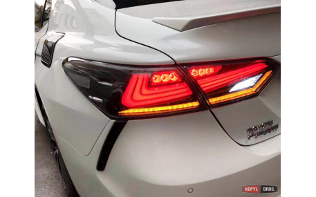 Фонари задние Toyota Camry V70