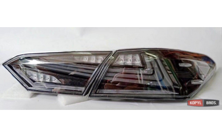 Фонари задние Toyota Camry V70