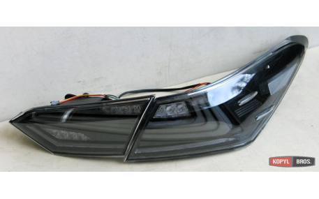 Фонари задние Toyota Camry V70