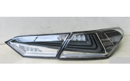 Фонари задние Toyota Camry V70