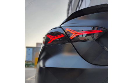 Фонари задние Toyota Camry V70