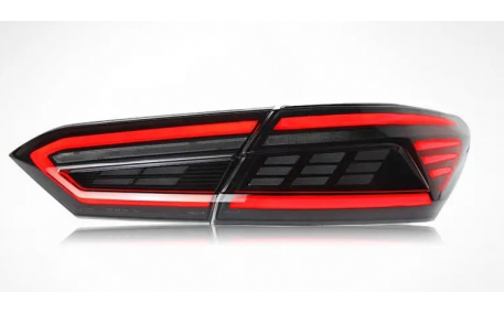 Фонари задние Toyota Camry V70