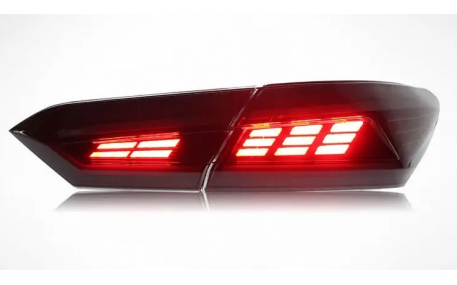 Фонари задние Toyota Camry V70