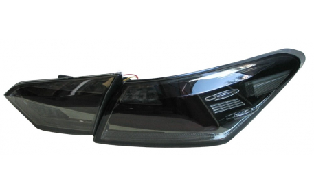 Фонари задние Toyota Camry V70