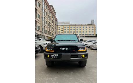 Решетка радиатора Toyota Land Cruiser 100 2003-2007