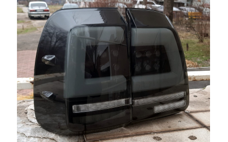 Фонари задние Toyota Land Cruiser 100