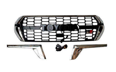 Решетка радиатора Toyota Land Cruiser 200