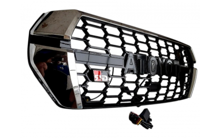 Решетка радиатора Toyota Land Cruiser 200