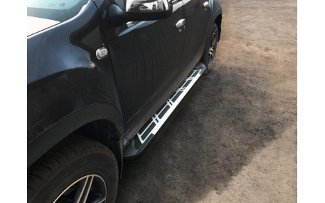 Подножки Renault Duster