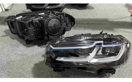 Фары передние BMW X5 (F15)