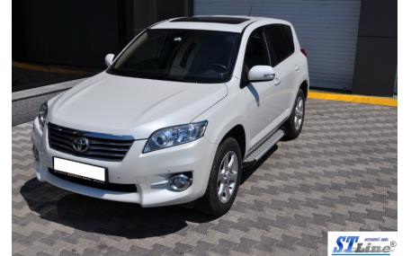 Подножки Toyota RAV4