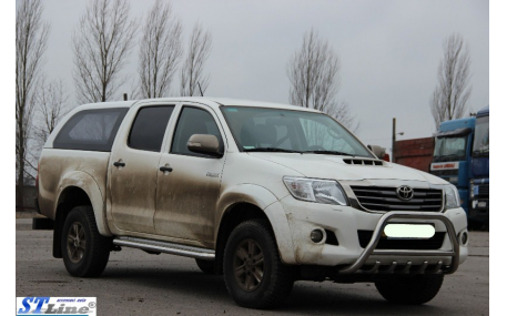 Подножки Toyota Hilux