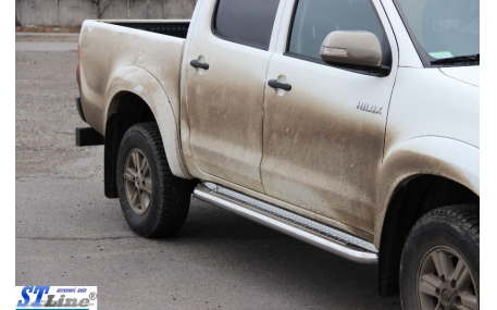 Подножки Toyota Hilux