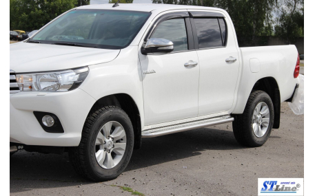 Подножки Toyota Hilux