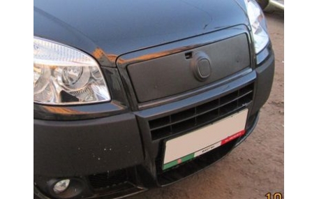 Зимняя накладка на решетку Fiat Doblo