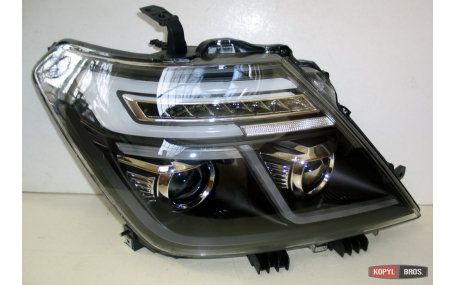 Фары передние Nissan Patrol Y62