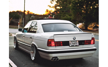 Спойлер BMW E34