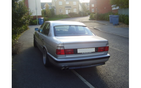 Спойлер BMW E34