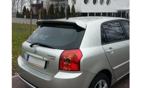 Спойлер Toyota Corolla