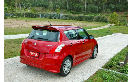 Спойлер Suzuki Swift