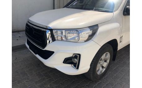 Бампер передний Toyota Hilux 2015-2020