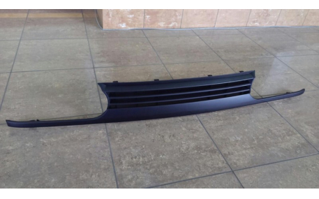 Решетка радиатора Volkswagen Golf 3