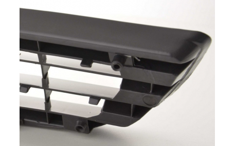 Решетка радиатора Opel Zafira A