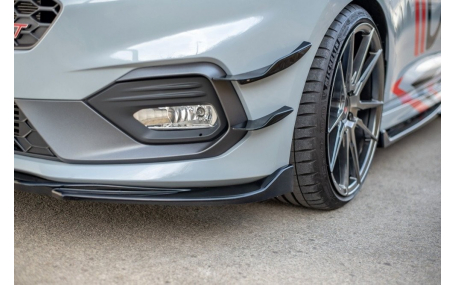 Накладка передняя Ford Fiesta