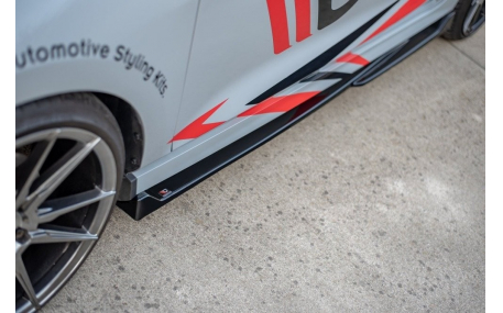 Накладки на пороги Ford Fiesta