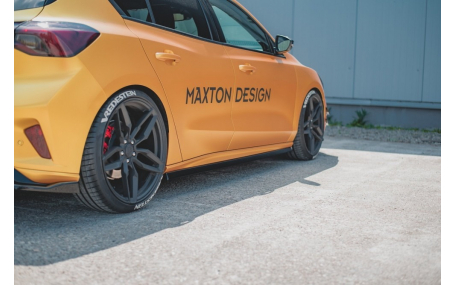 Накладки на пороги Ford Focus MK4