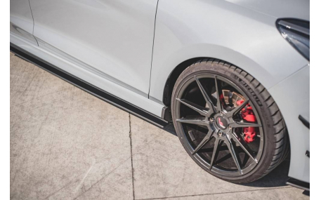 Накладки на пороги Ford Fiesta