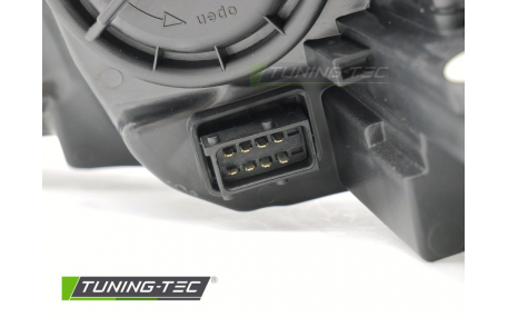 Фара передняя Opel Astra J 2009-2015