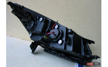 Фары передние Ford Kuga MK2