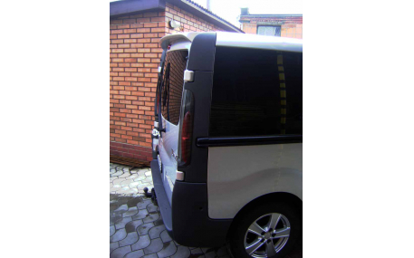 Спойлер Opel Vivaro