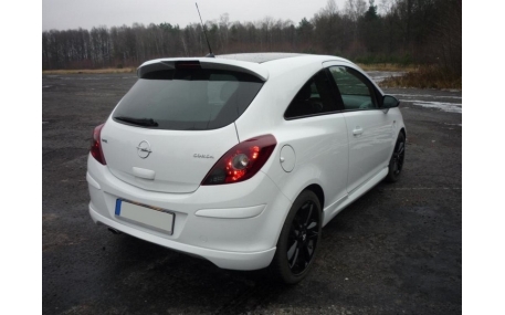 Накладка задняя Opel Corsa D