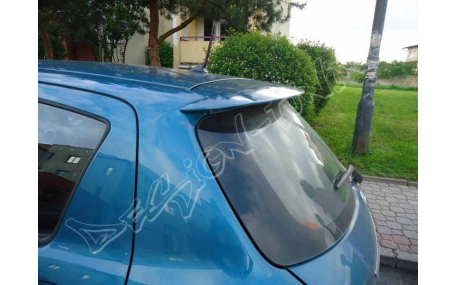 Спойлер Toyota Yaris