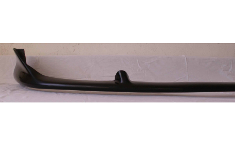 Накладка передняя Mitsubishi Carisma