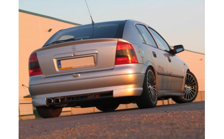 Накладка задняя Opel Astra G