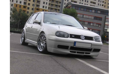 Накладка передняя Volkswagen Golf 4